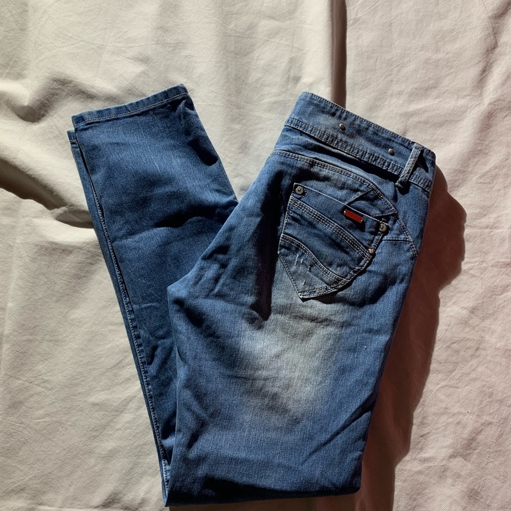 Puzzle Size 9/10 Cotton Blend Jeans Inseam 31”